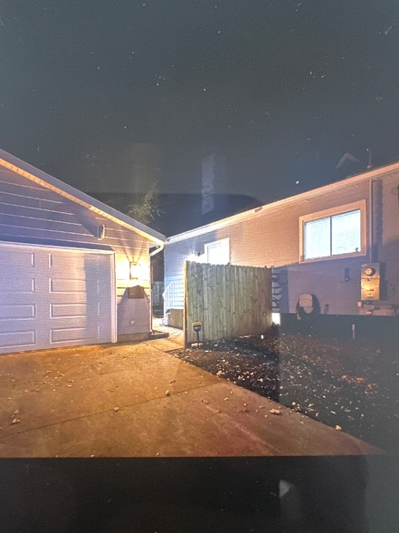 Building Photo - 1428 Story St