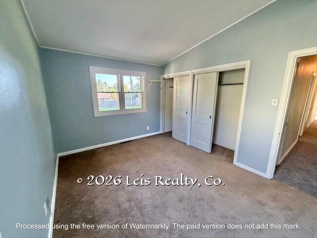Building Photo - 106 W Harmon Dr
