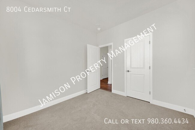 Building Photo - 8004 Cedarsmith Ct