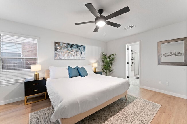 Building Photo - 313 Sweet Leaf Ln