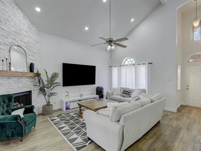 Building Photo - (1 Month Free with 16-Month Lease) Updated 3BR/2.5BA Home with Fireplace & Open Layout