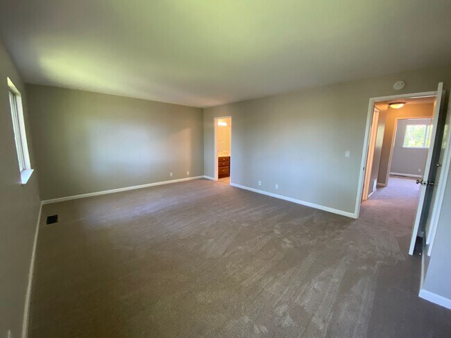 Building Photo - 1567 Ivycreek Cir
