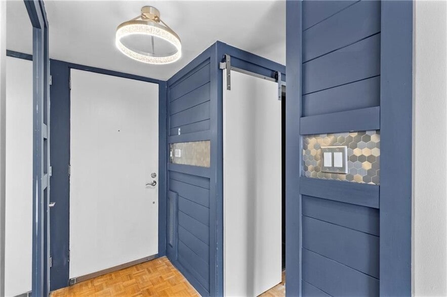 Building Photo - 130 26th St NW