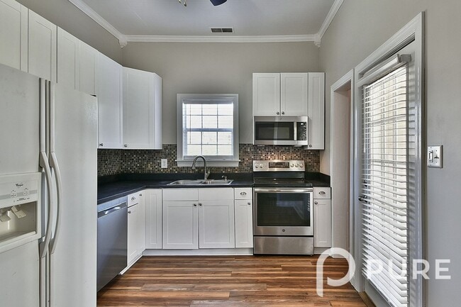 Building Photo - 5674 Duncan Rd