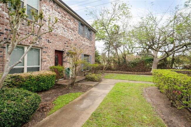 Building Photo - 14711 Barryknoll Ln