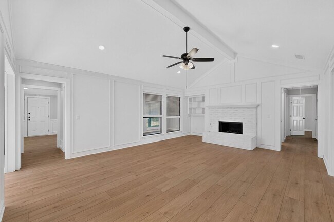 Building Photo - Renovated Home In the Coveted Allen ISD