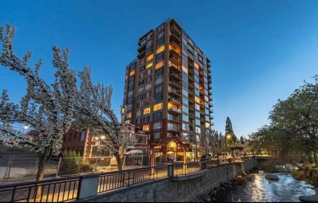 Building Photo - 280 Island Ave