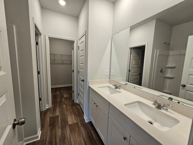 Building Photo - Brunswick Plantation- The Hamptons