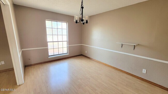Building Photo - 6836 Orizaba Ave