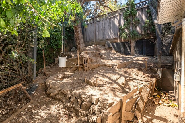 Building Photo - 920 Stagi Ct