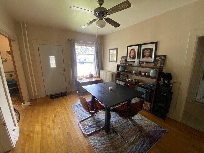 Building Photo - Spacious 1 Bedroom Upper Duplex Near Downtown Eau Claire - Available September 1st!