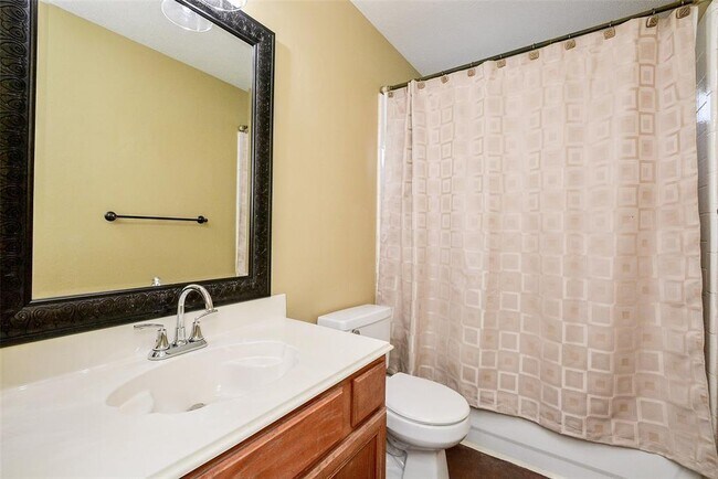 Building Photo - 22823 Williamschase Dr