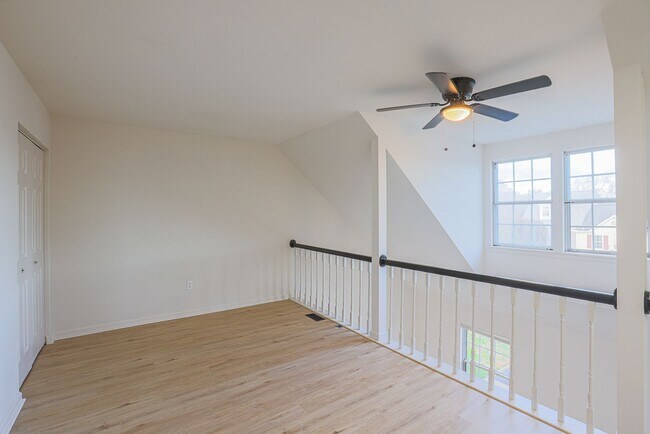 Building Photo - 3342 Garrison Cir