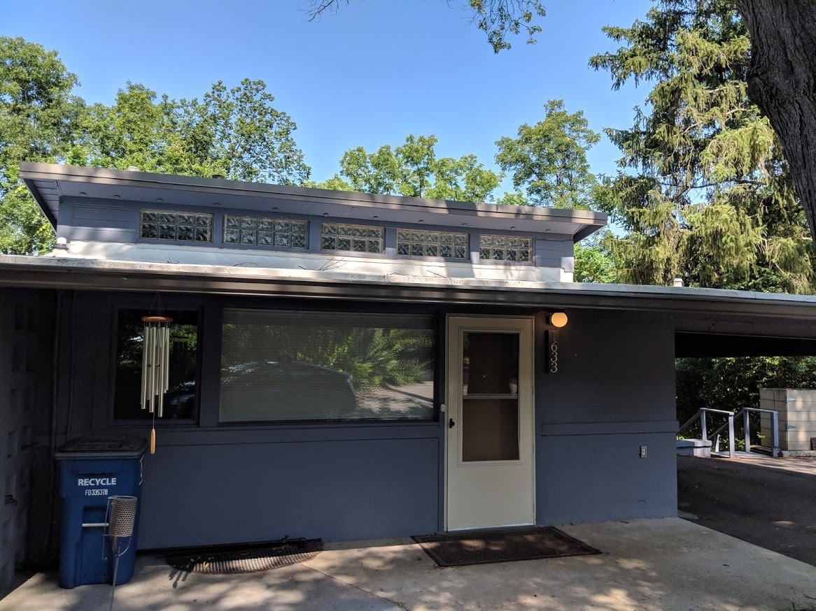 Building Photo - 1633 Leaird Dr