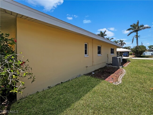 Building Photo - 218 SW 46th Terrace
