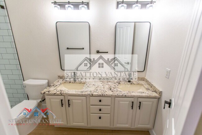 Building Photo - 13458 W Coronado Rd