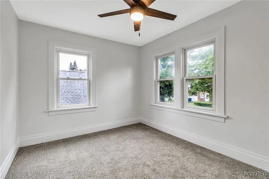 Building Photo - 4625 Meadowbrook Rd