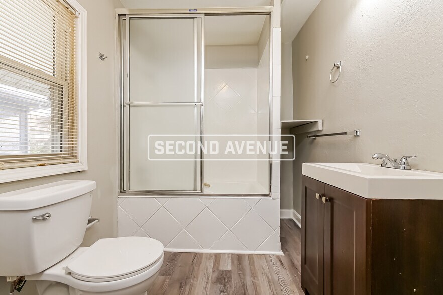 Building Photo - 3317 Agnes Ave