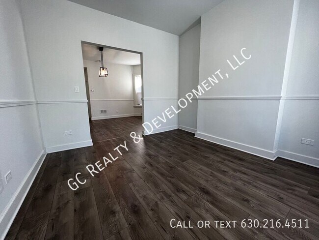 Building Photo - 6401 S Eberhart Ave