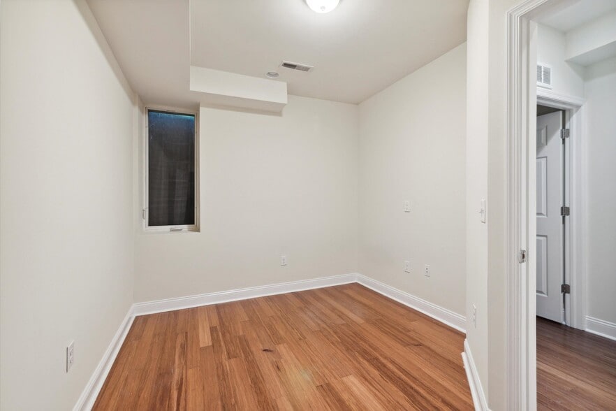 Building Photo - 1408 Willington St