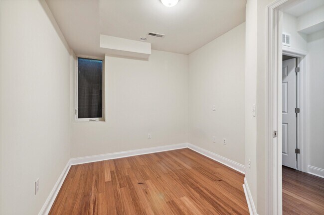 Building Photo - 1408 Willington St