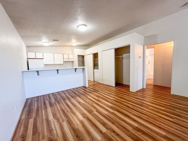 Building Photo - 2587 Quirt Cir