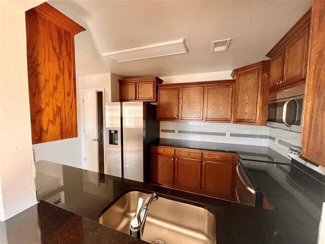 Building Photo - 17700 Black Hawk Cir