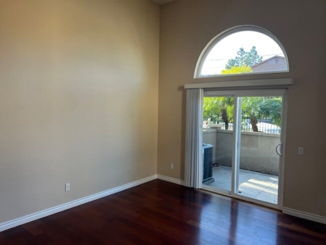 Building Photo - Private, Gated and the Heart of Costa Mesa!