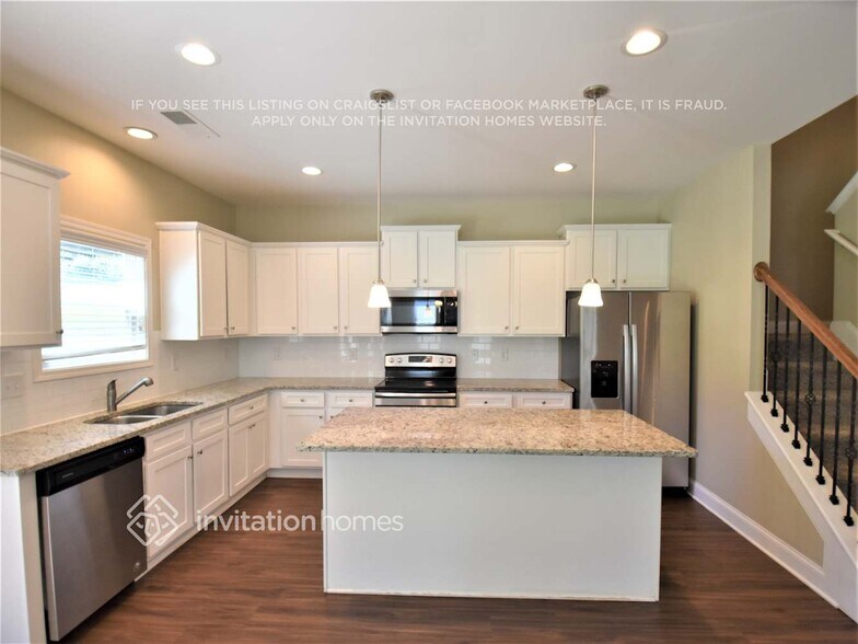 Building Photo - 76 White Trillium Dr