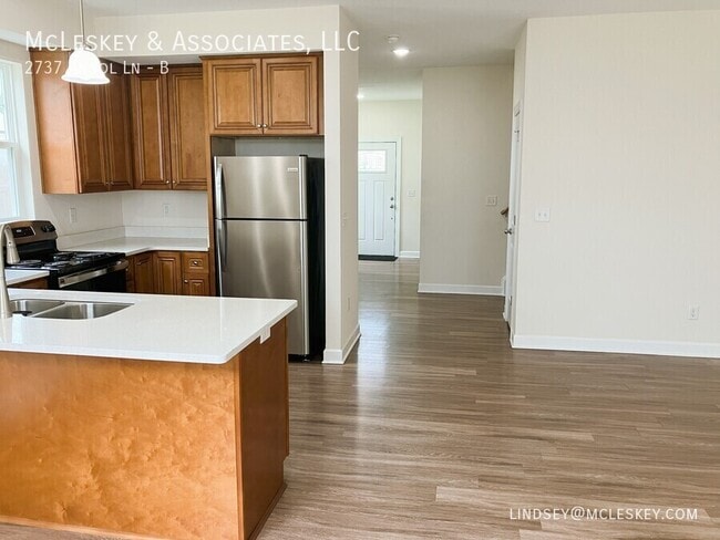 Building Photo - 2737 Ansol Ln