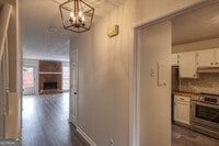 Building Photo - 587 Wedgewood Dr