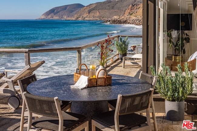 Building Photo - 42602 Pacific Coast Hwy