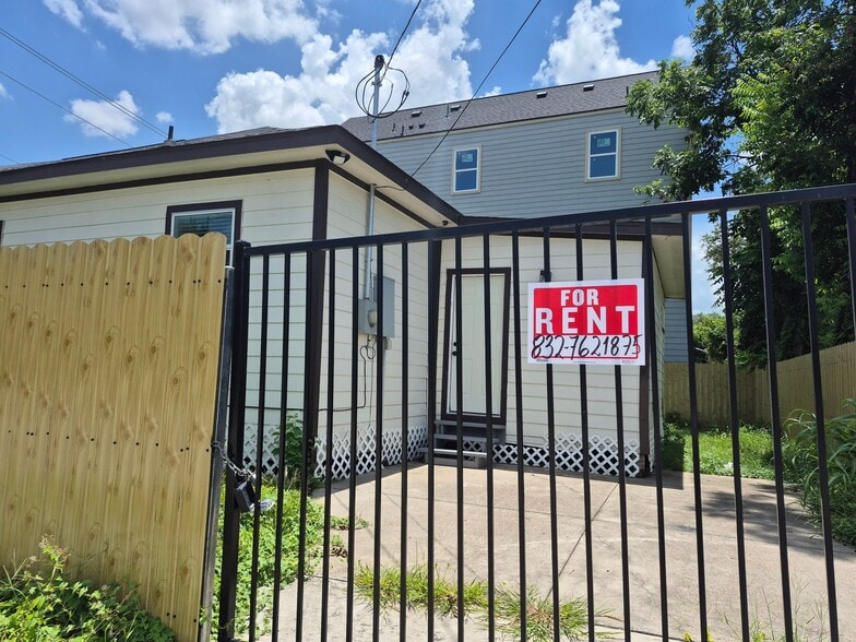 Building Photo - 1219 Gregg St