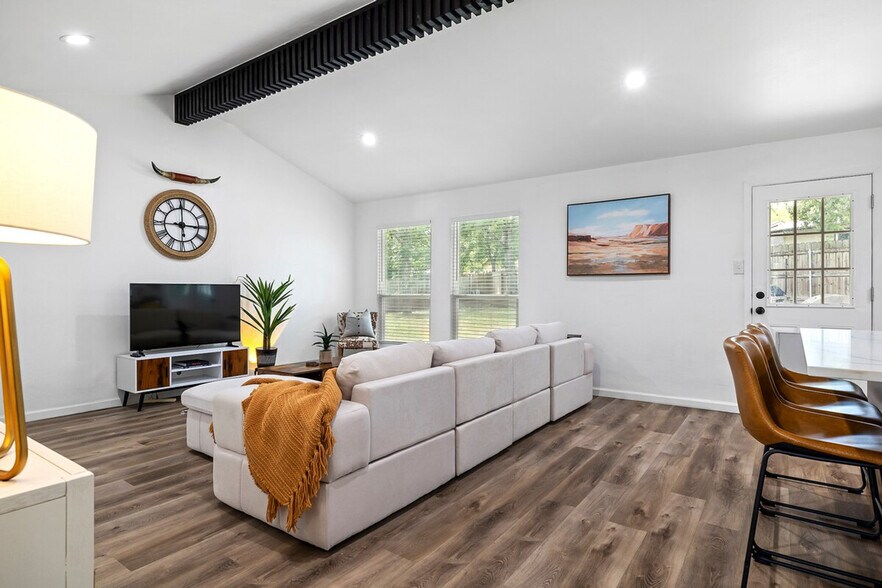 Building Photo - 5002 Galen Ct