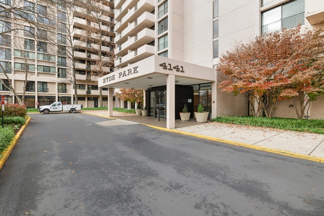 Building Photo - 4141 N Henderson Rd