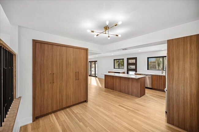 Building Photo - 626 Barberry Rd