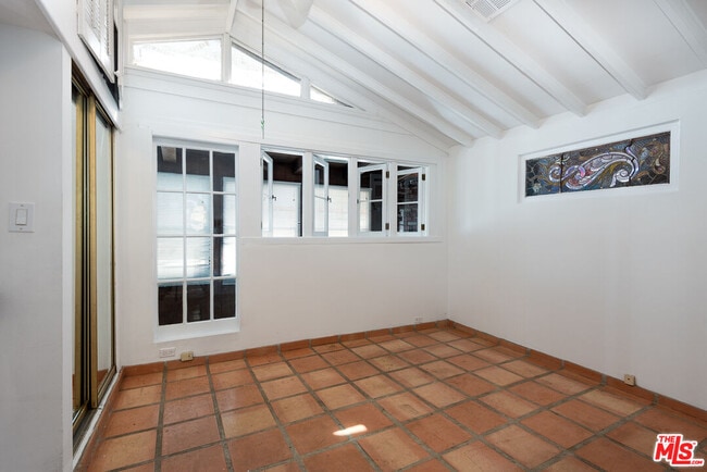 Building Photo - 14842 Morrison St