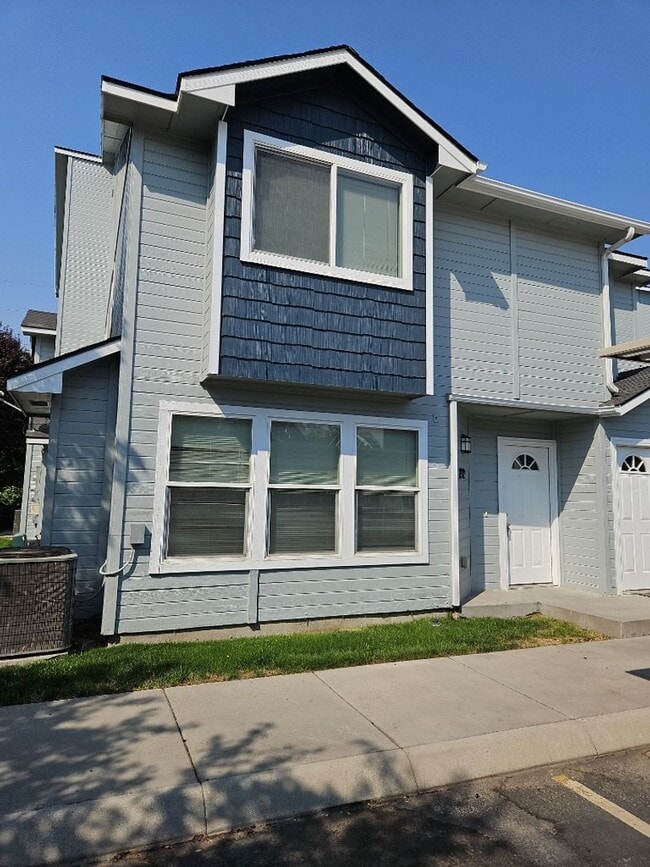 Fabulous Location! 3 bedroom, 2 bathroom ... - Fabulous Location!  3 bedroom, 2 bathroom ...