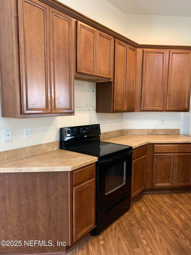 Building Photo - 13115 Tom Morris Dr