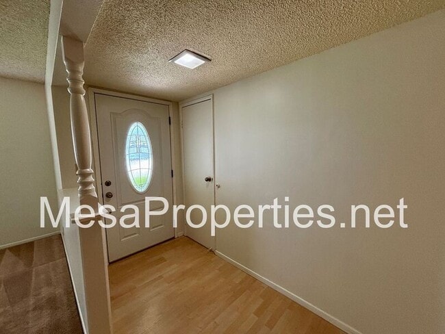 Building Photo - 561 Spruce St