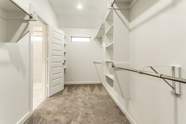 Building Photo - 5211 Bellhurst Dr