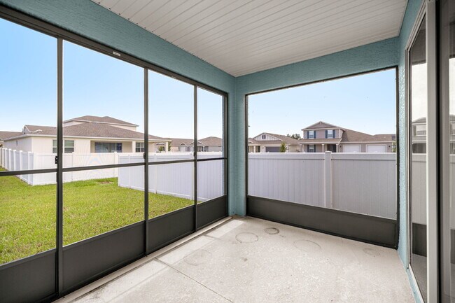 Building Photo - ???? Available 4 Bedroom Now in Calesa Township – No Rear Neighbors!