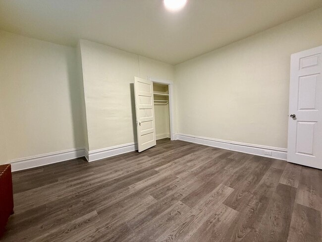 Building Photo - Now showing updated 4BR 1.5 bath house!
