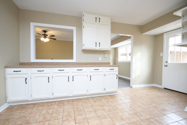 Building Photo - 4015 Apollo Dr SW