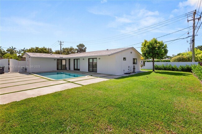 Primary Photo - 6010 SW 108th Pl