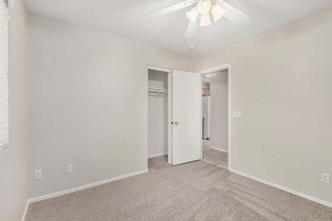 Building Photo - New Listing in Buckeye