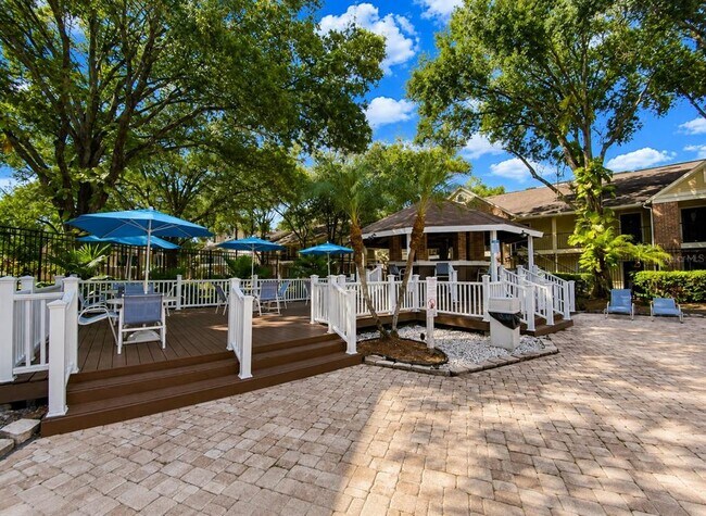 Building Photo - 8643 Mallard Reserve Dr