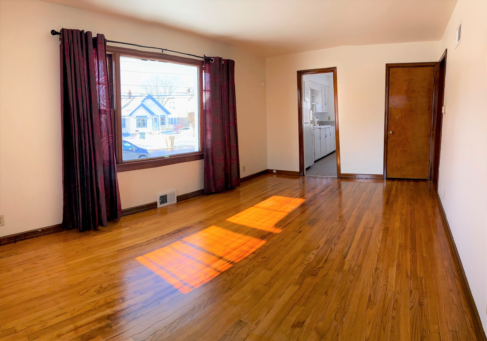 Gleaming Hardwood Flooring - 2802 Union St