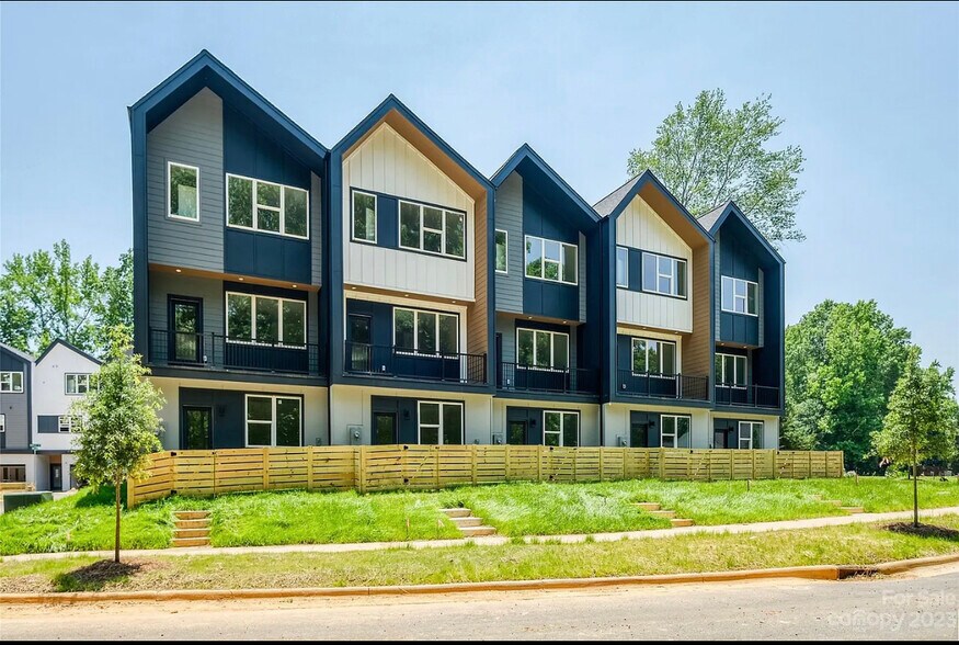 Building Photo - 2015 Mincey St