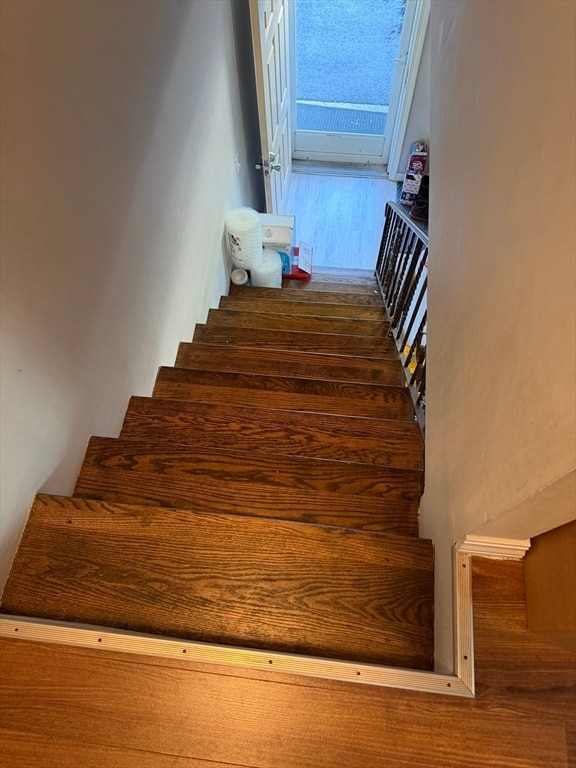 Building Photo - 6 Ba Dr